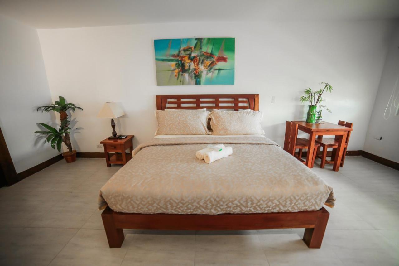מורונג Bataan White Corals Beach Resort מראה חיצוני תמונה