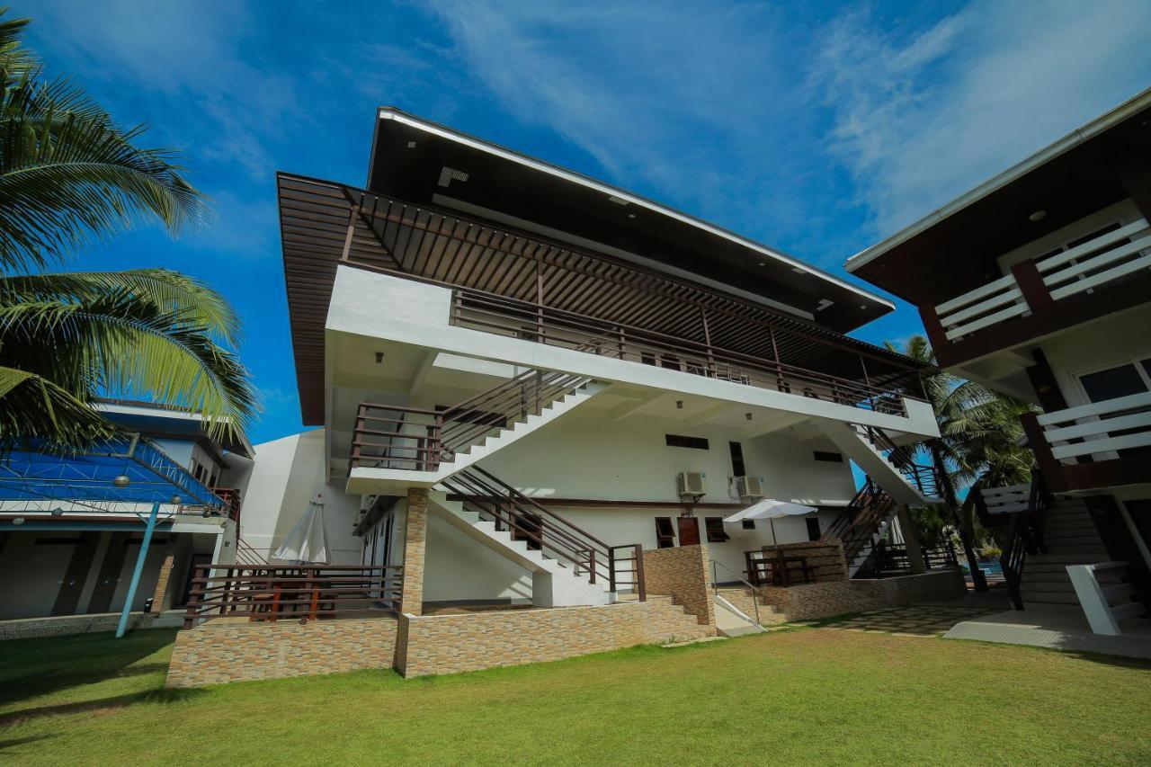 מורונג Bataan White Corals Beach Resort מראה חיצוני תמונה